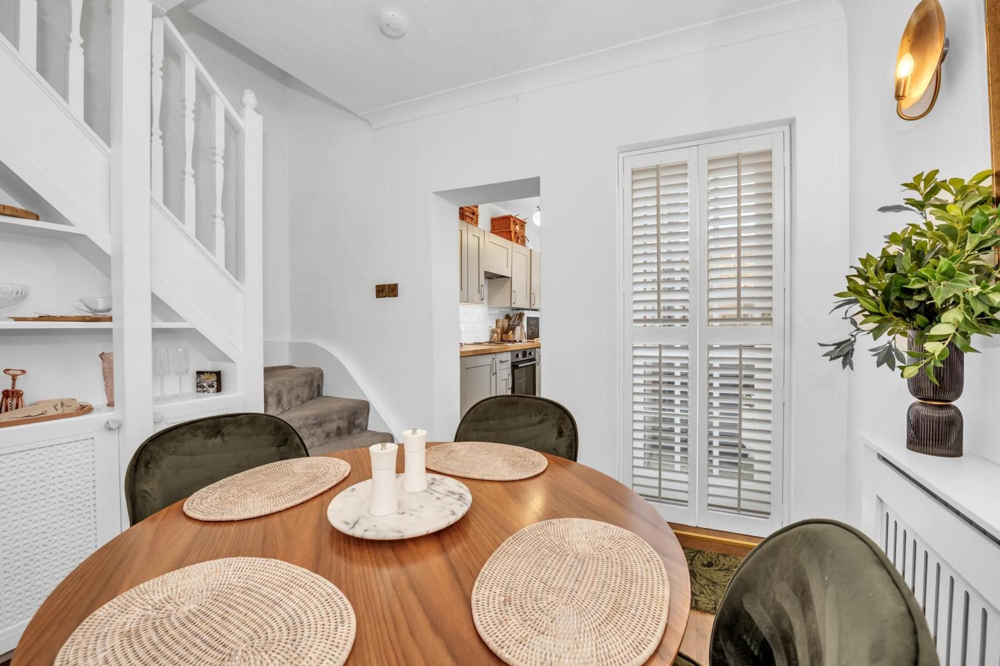 Charming Church Walk, Long Melford - 2 Bedroom Property With Parking Eksteriør billede
