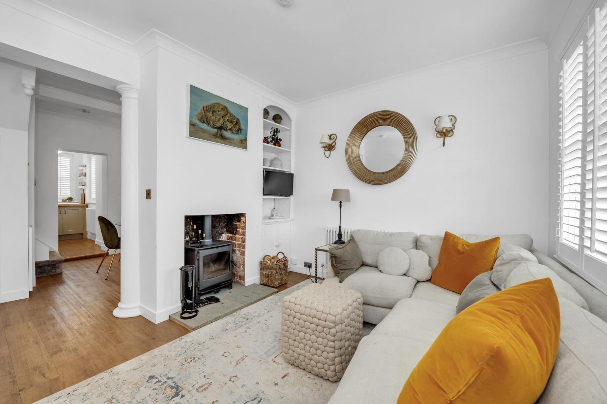 Charming Church Walk, Long Melford - 2 Bedroom Property With Parking Eksteriør billede